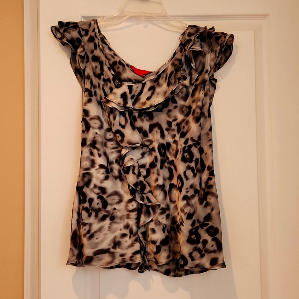 Sleeveless top